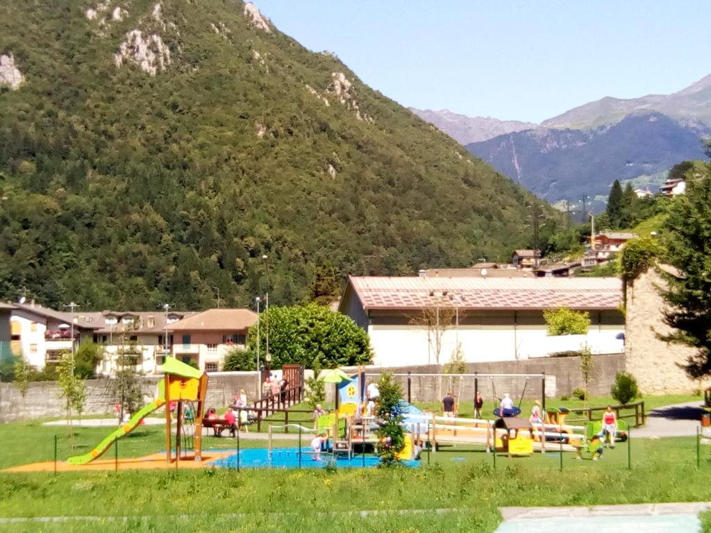 Bilocale A Piazza Brembana Lägenhet Exteriör bild